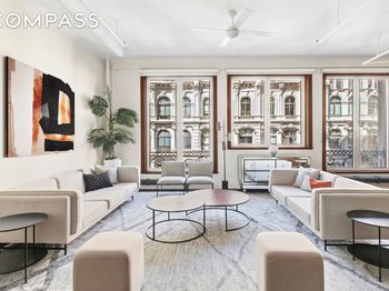 652 Broadway