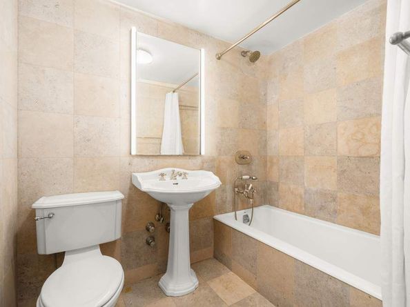 45 Sutton Place S 17F+, New York NY 10022