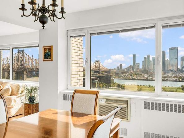 45 Sutton Place S 17F+, New York NY 10022