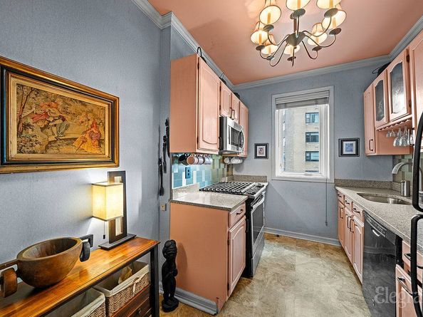 552 Riverside Drive 4B, New York NY 10027-3215