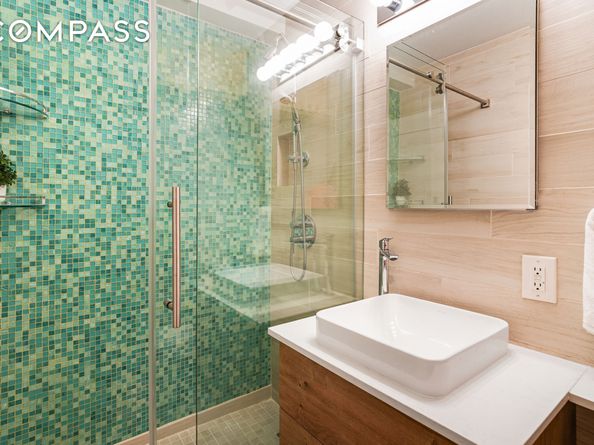 31 Jane Street 10FG, New York NY 10014