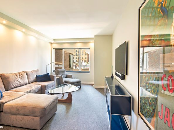 425 East 58th Street 7D, New York NY 10022