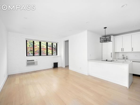 210 6th Avenue 3G, New York NY 10012