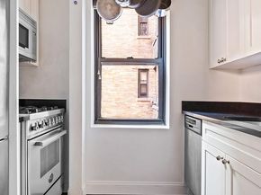 245 East 72nd Street 6E, New York NY 10021