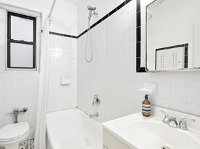 687 West 204th Street 1E, New York NY 10034