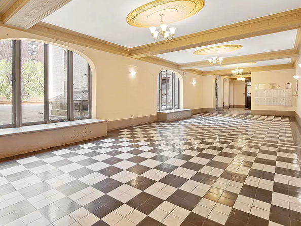 1100 Grand Concourse 4A, Bronx NY 10452