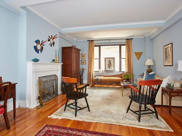 325 East 57th Street 2D, New York NY 10022