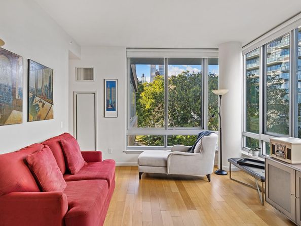 46-30 Center Boulevard 203, Queens NY 11109