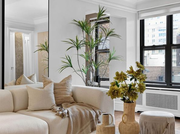 333 East 53rd Street 8H, New York NY 10022