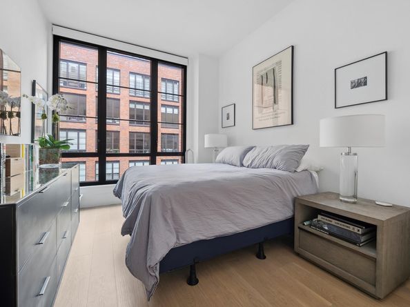 438 East 12th Street 4T, New York NY 10009