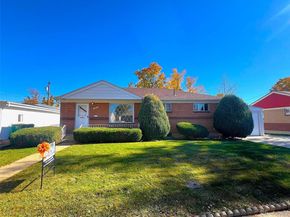 6900 Ruth Way, Denver CO 80221
