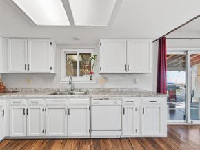 892 S Rifle Way, Aurora CO 80017