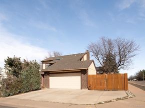 892 S Rifle Way, Aurora CO 80017