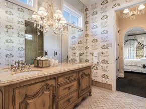 100 S University Boulevard 8, Denver CO 80209