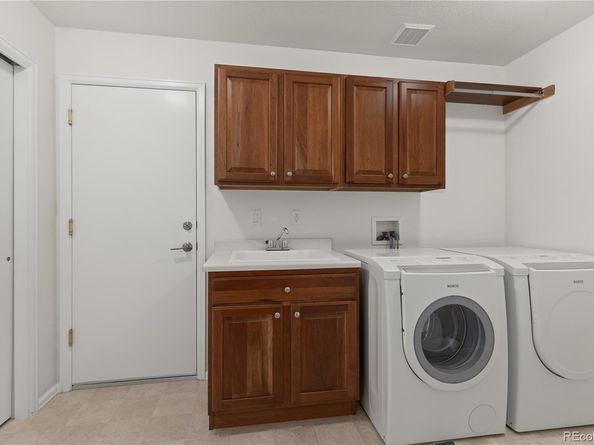 1638 Hallet Peak Drive, Longmont CO 80503
