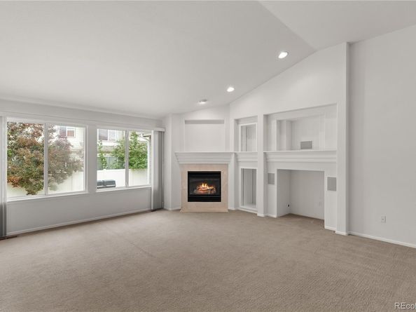 1638 Hallet Peak Drive, Longmont CO 80503