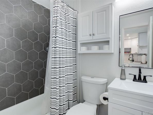 1885 S Quebec Way D22, Denver CO 80231