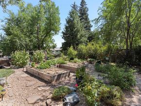 842 S Newcombe Way, Lakewood CO 80226