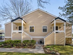 4252 S Richfield Way, Aurora CO 80013
