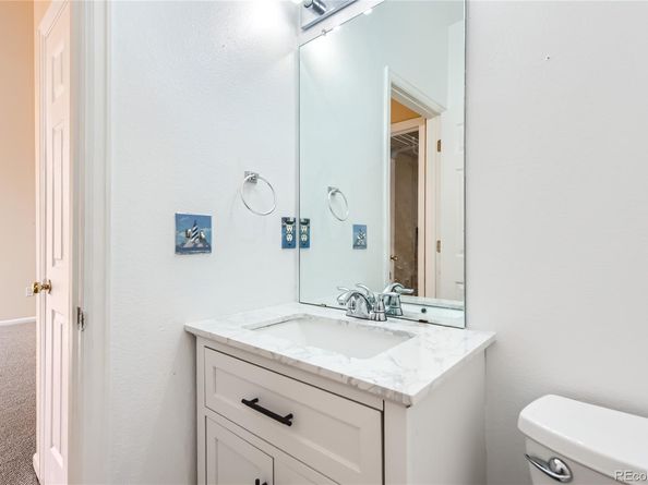 18643 E Crestridge Drive, Aurora CO 80015