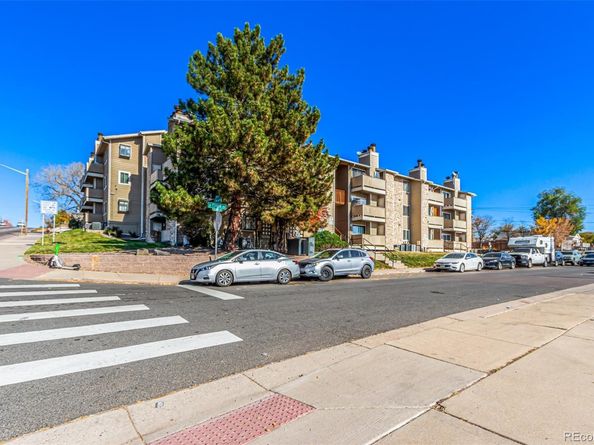 2929 W Floyd Avenue 201, Denver CO 80236