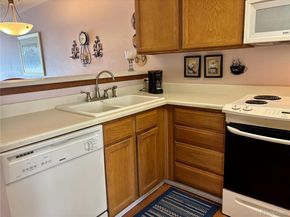 1818 S Quebec Way 6, Denver CO 80231