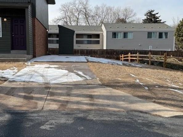 987 W Powers Avenue, Littleton CO 80120