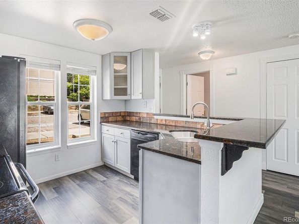 1534 S Ouray Circle B, Aurora CO 80017