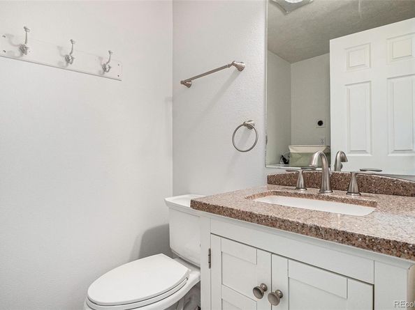 1534 S Ouray Circle B, Aurora CO 80017