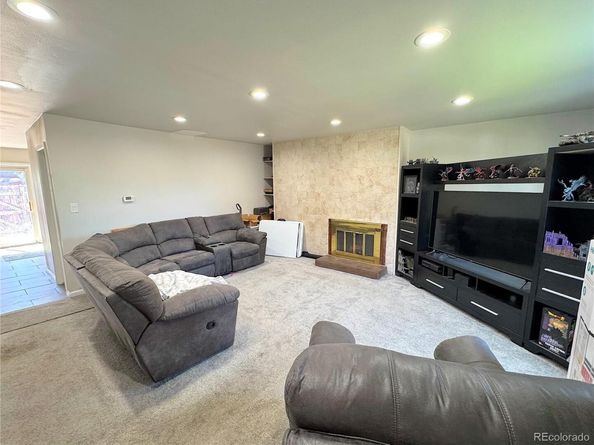 5677 S Lowell Boulevard, Littleton CO 80123