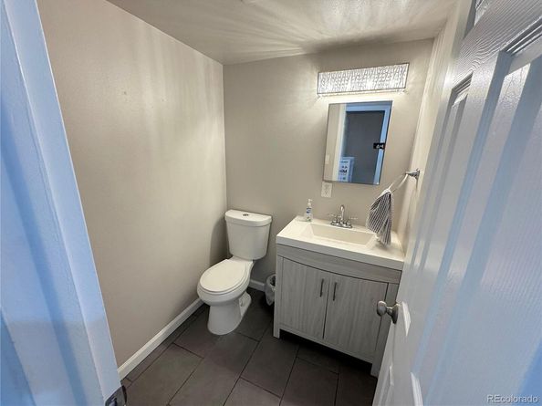 5677 S Lowell Boulevard, Littleton CO 80123