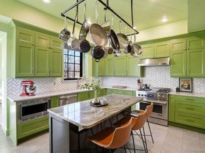 935 Monaco Parkway, Denver CO 80220