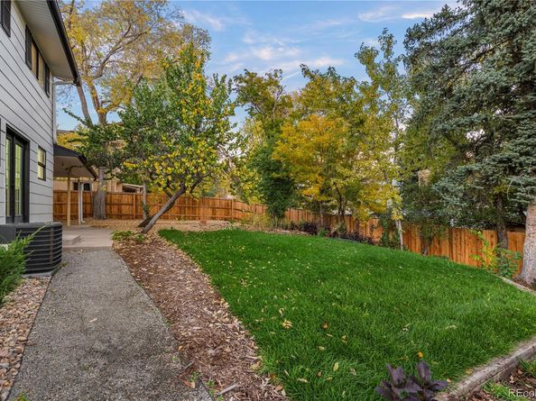 884 S Lewis Street, Lakewood CO 80226