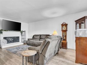 2540 S Deframe Street, Lakewood CO 80228