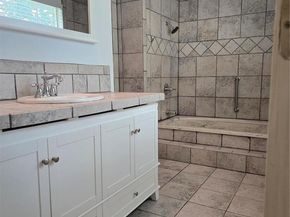 Undisclosed Address #7486262, Aurora CO 80014