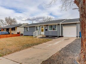 3222 Blackhawk Circle, Aurora CO 80011