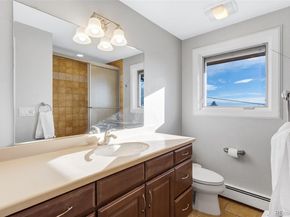 960 S Arbutus Street, Lakewood CO 80228