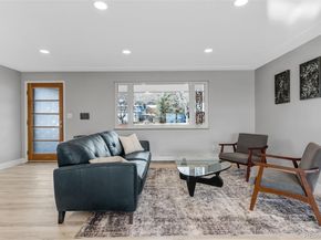 960 S Arbutus Street, Lakewood CO 80228