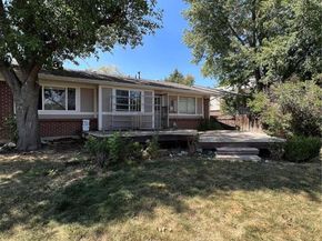 2490 S Rifle Street, Aurora CO 80013
