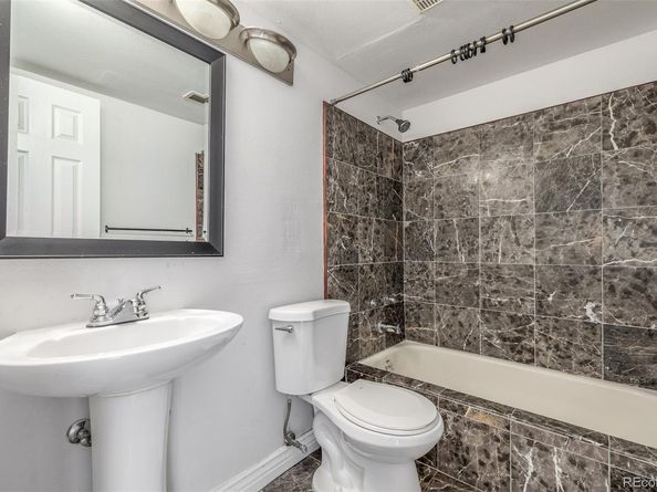12493 E Tennessee Circle B, Aurora CO 80012