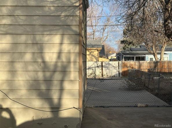 1120 Dayton Street, Aurora CO 80010