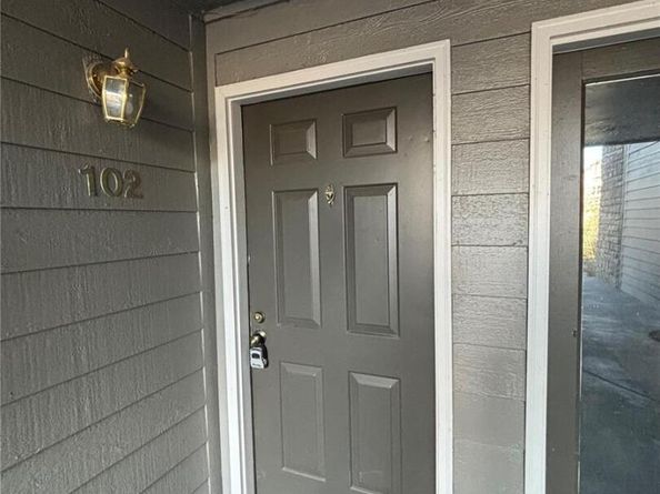 2575 S Syracuse Way J102, Denver CO 80231