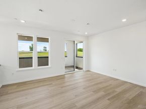 Undisclosed Address #2488767, Centennial CO 80112
