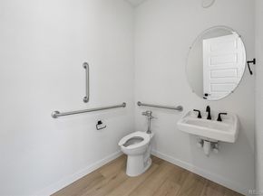 Undisclosed Address #2488767, Centennial CO 80112