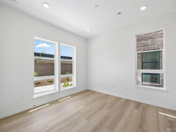 Undisclosed Address #2488767, Centennial CO 80112