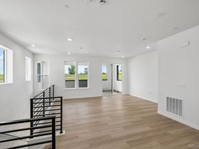 Undisclosed Address #2488767, Centennial CO 80112