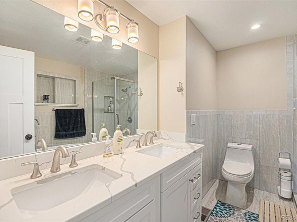 90 Ammons Street, Lakewood CO 80226