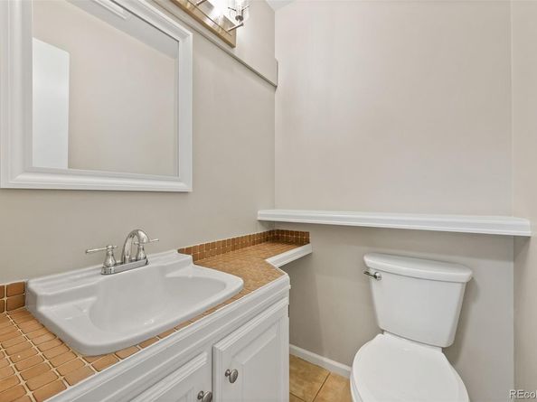 2684 S Benton Street, Lakewood CO 80227