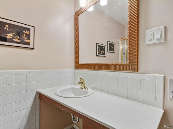 710 S Clinton Street 6B, Denver CO 80247