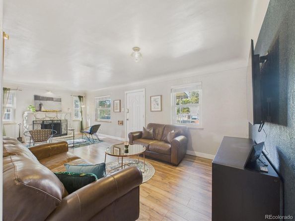 1610 Spruce Street, Denver CO 80220